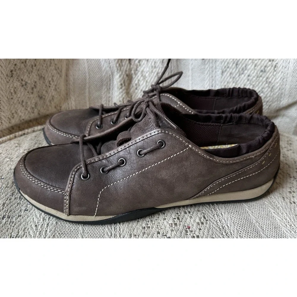 LL Bean Sneaker Womens 9.5 M Brown Leather Shoes Athletic Casual Lace Up Outdoor